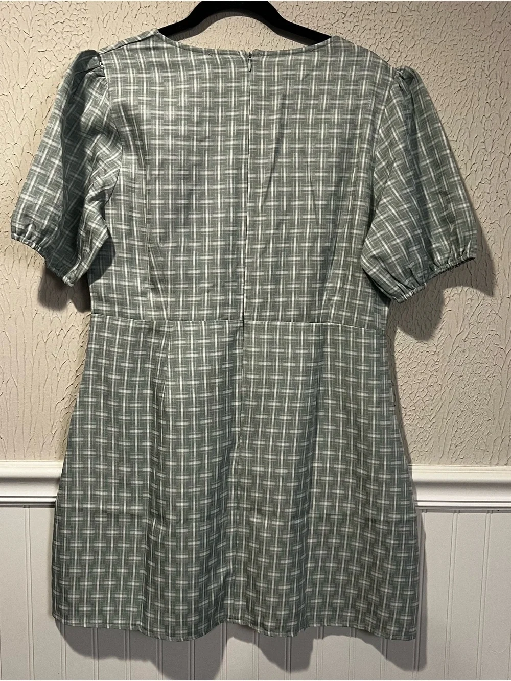 Princess Polly Skylar Rose Sage Green Deep V Neck puff sleeve mini dress size 12 - Picture 6 of 13